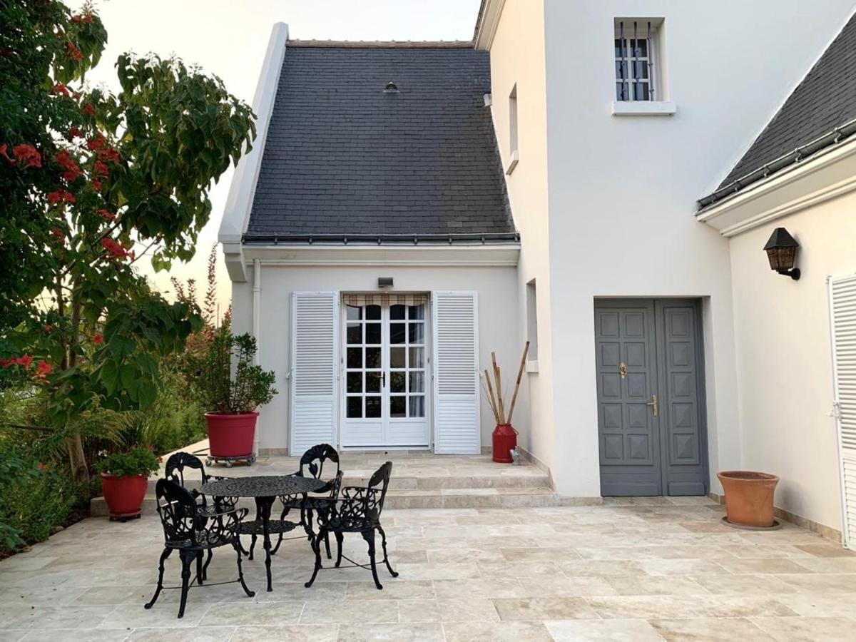 Bed and Breakfast La Tour De Saint Cyr Exterior foto